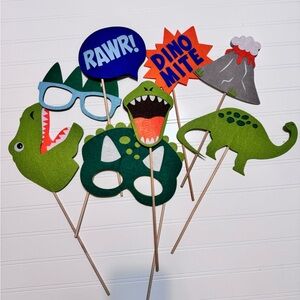 Von Maur Dinosaur Themed Party Photo Props